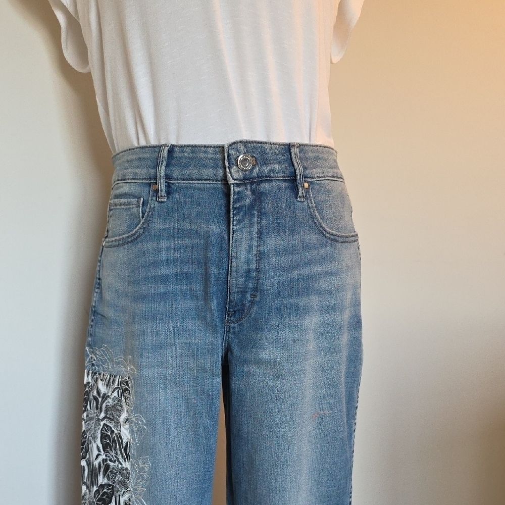 White House Black Market Blue Jeans with Black Floral Design - Picture 2 of 9